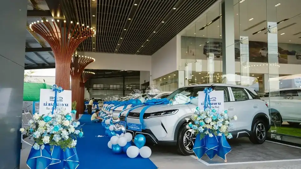 Khu trưng bày xe BYD tại Cà Mau